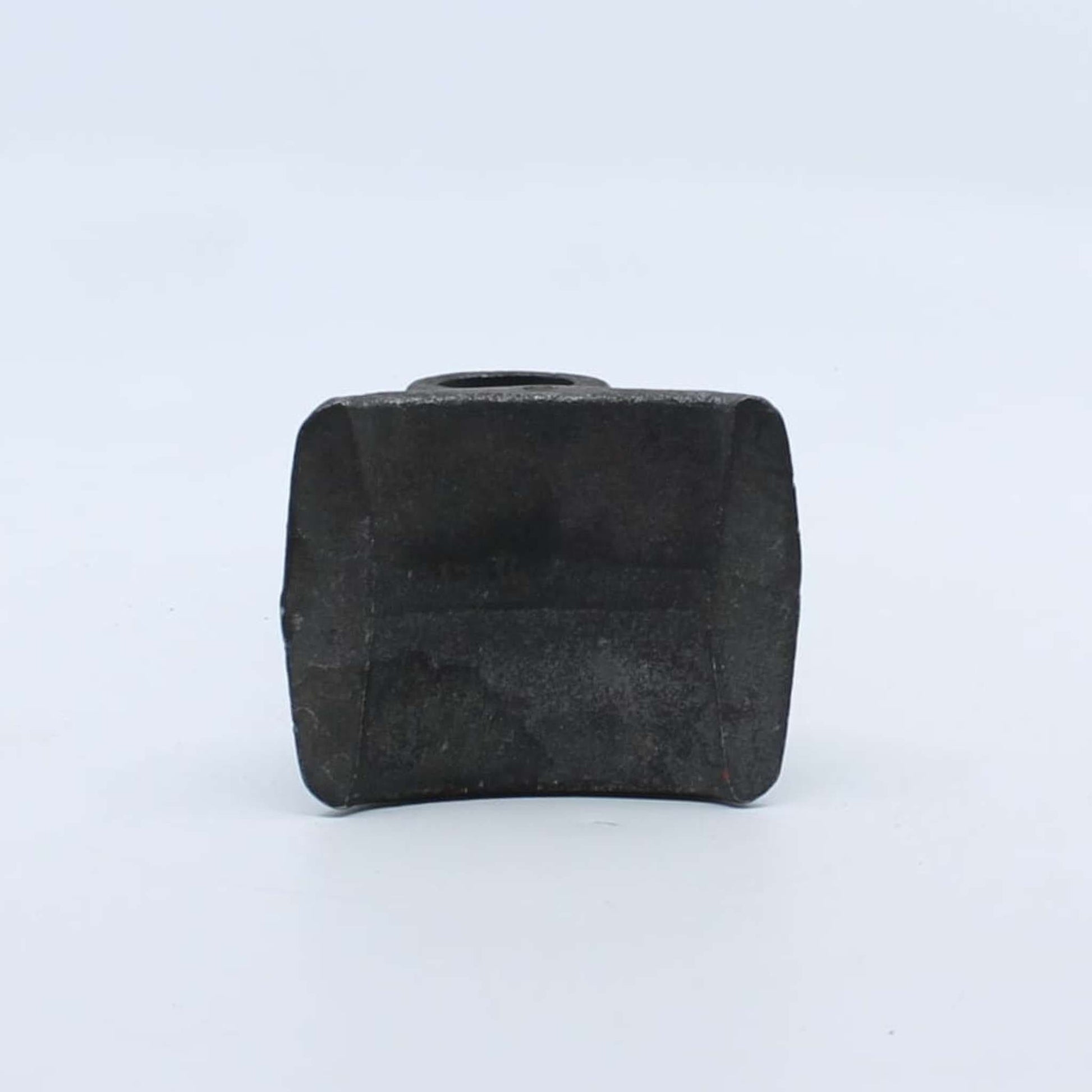 Martillo de acero forjado para desbrozadora con base de corte de 65 mm, cabeza de acoplamiento de 42 mm y taladro de paso de 25,5 mm.