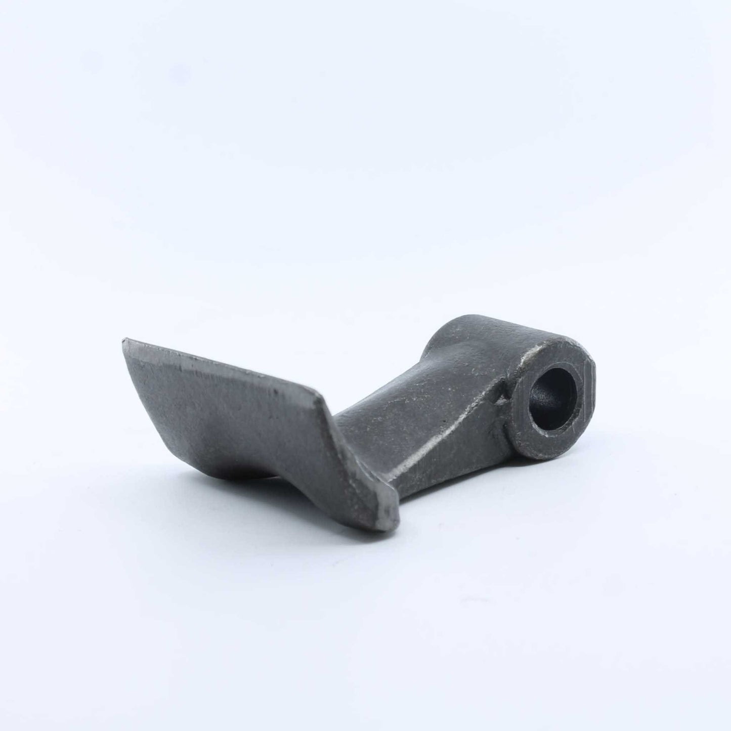 Martillo M37 para desbrozadora con medidas 40x85 mm y agujero de 16,5mm. Compatible con Dragone, Maschio / Gaspardo, OMARV, Peruzzo, Procomas, Sicma, Tierre, Perugini, Alpego, ACMA y Ubaldi.