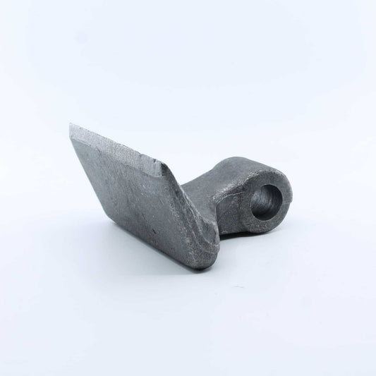 Martillo M40 para desbrozadora con medidas 40x120 mm y agujero de 18,5mm. Compatible con Alpego y  OMARV. Recambio reforzado de alta resistencia.