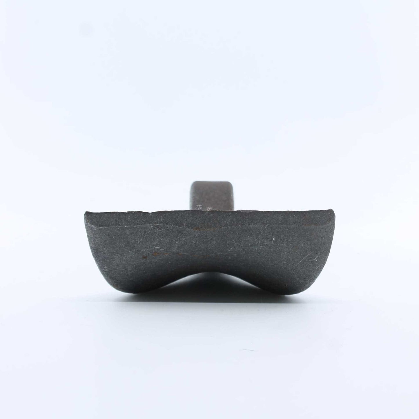 Martillo M45 para desbrozadora con medidas 22x108 mm y agujero de 16,5mm. Compatible con Ferri, OMARV, Perfect, Vigolo, Bellon y Frontoni. Recambio reforzado de alta resistencia.