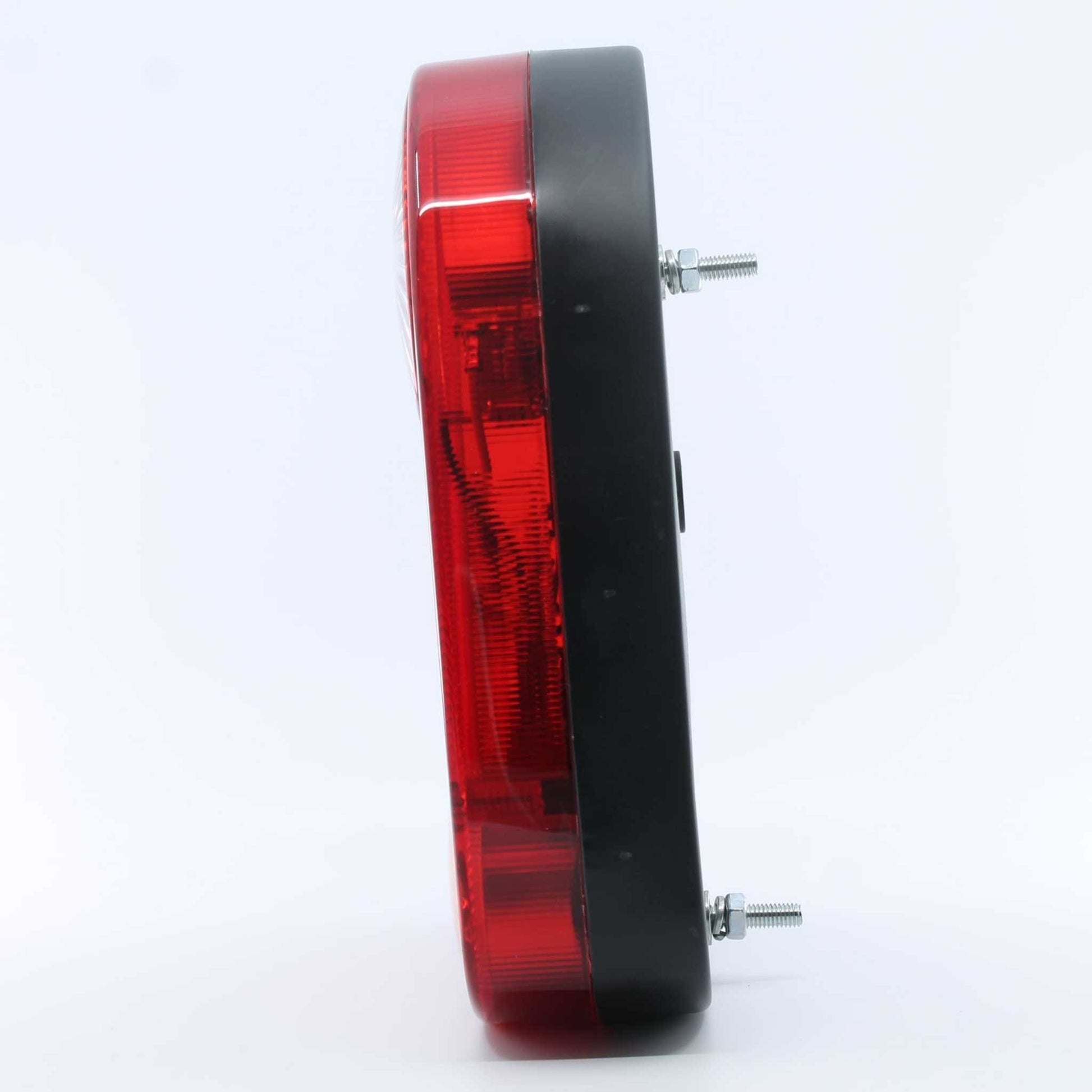 Piloto trasero izquierdo de bombilla para remolque. 5 funciones, 12 V con homologación E4.