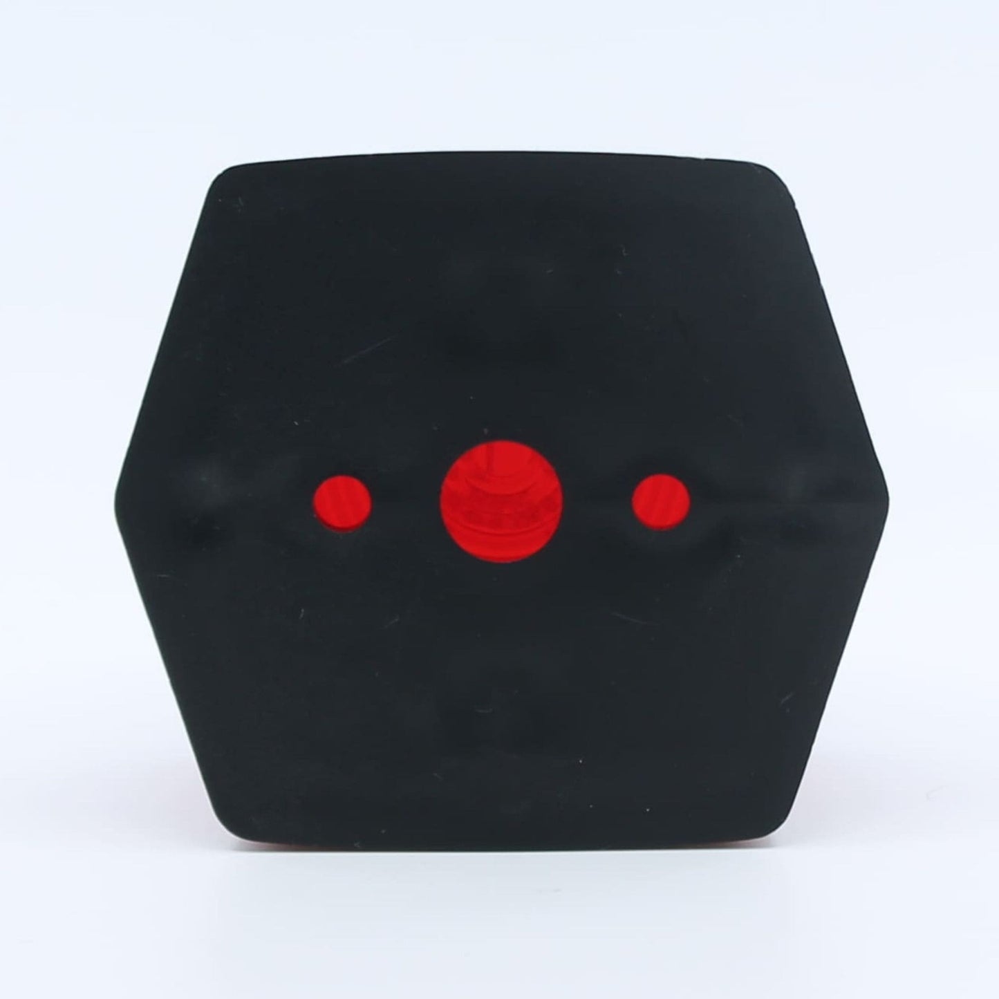 Piloto de posición trasera Rinder con diseño hexagonal y tecnología de bombilla, color rojo, 12 V, homologada E9. No incluye bombilla, ni cable.