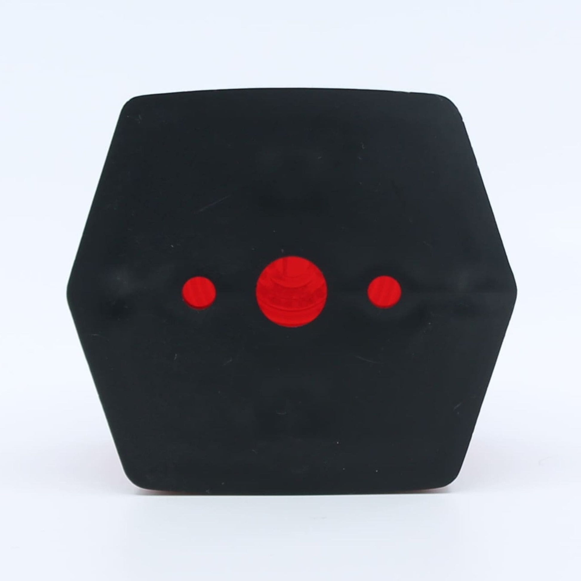 Piloto de posición trasera Rinder con diseño hexagonal y tecnología de bombilla, color rojo, 12 V, homologada E9. No incluye bombilla, ni cable.