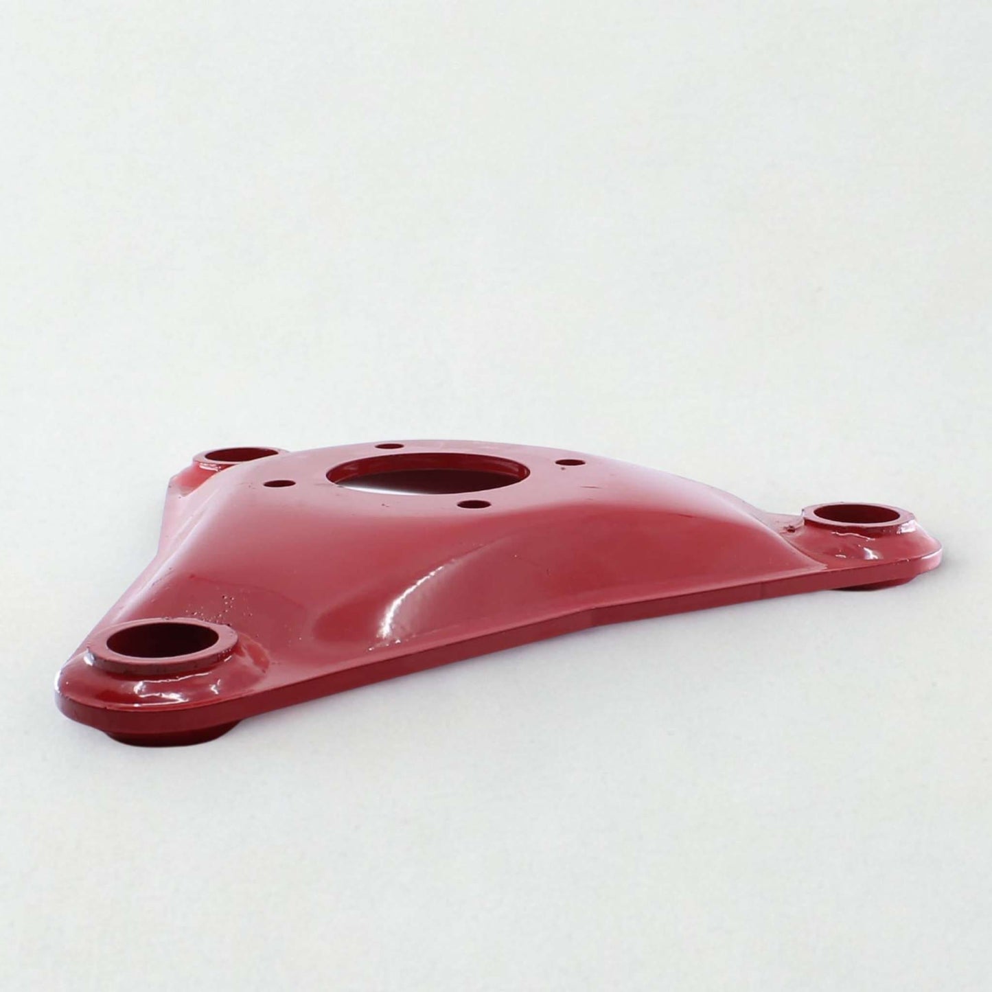 Plato portacuchillas triangular adaptable para segadoras Vicon CM 216 y CM 217. Repuesto compatible con referencia original 99417936.