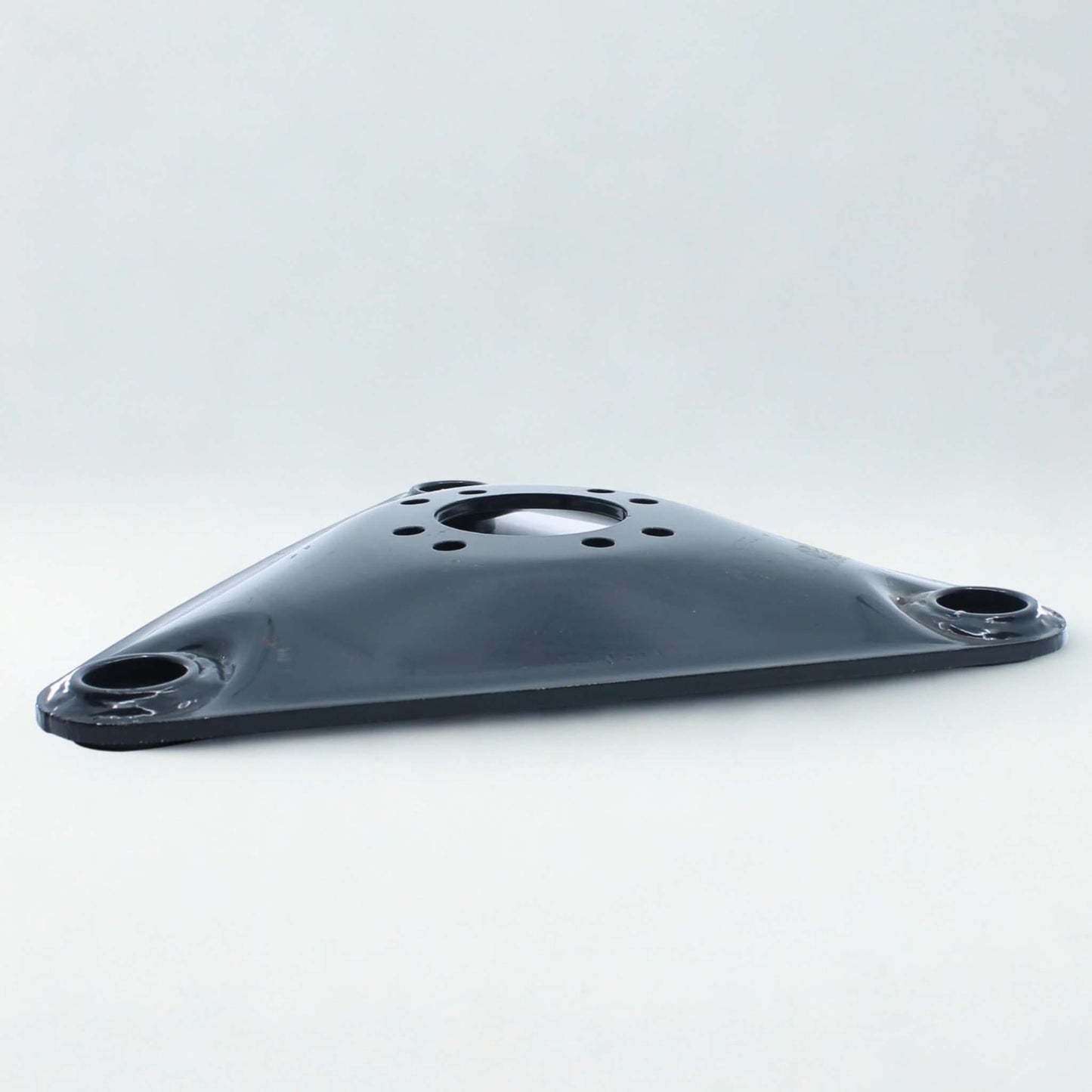 Plato portacuchillas triangular adaptable para segadoras Vicon CM165 y CM167. Repuesto compatible con referencia original VNB1019894.