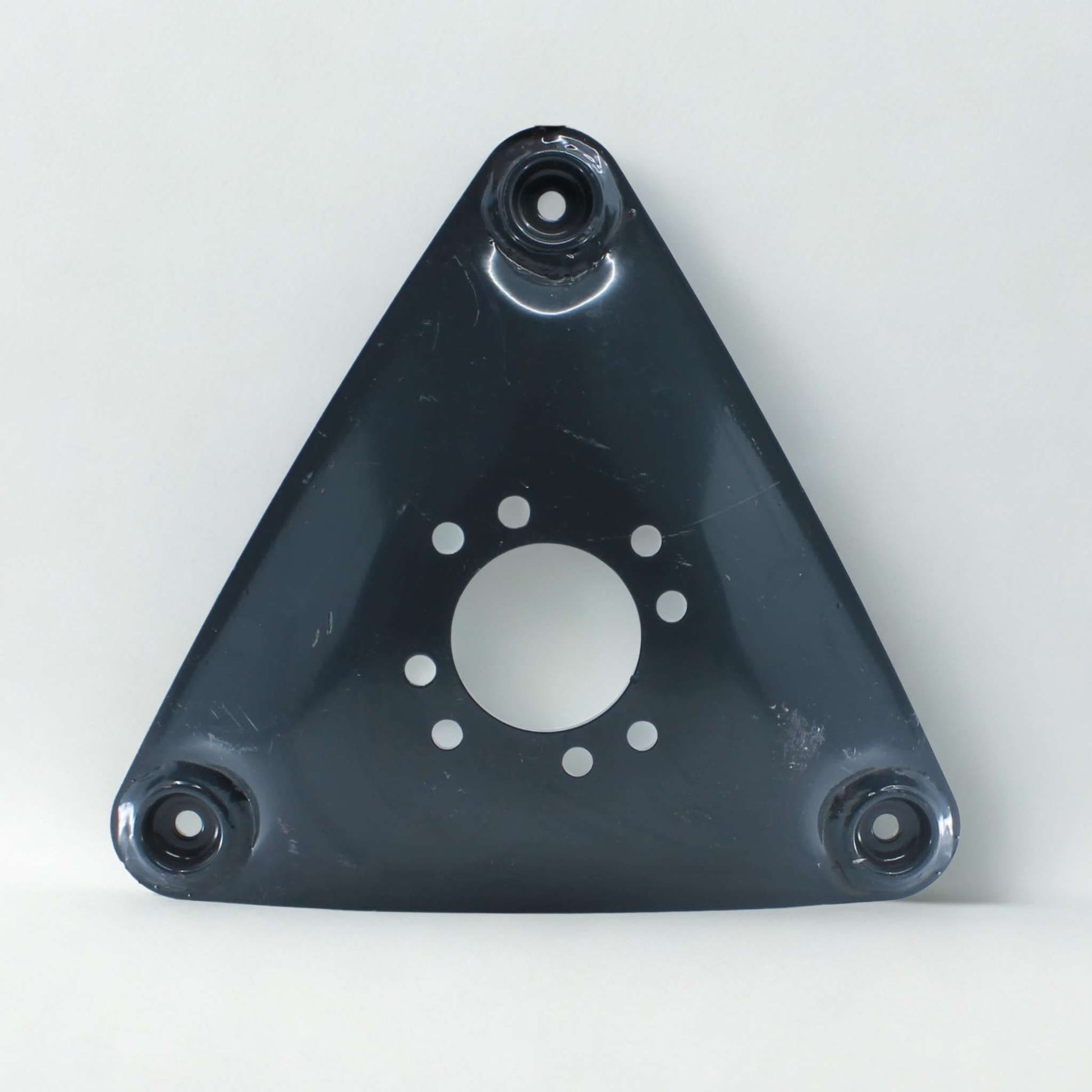 Plato portacuchillas triangular adaptable para segadoras Vicon CM165 y CM167. Repuesto compatible con referencia original VNB1019894.