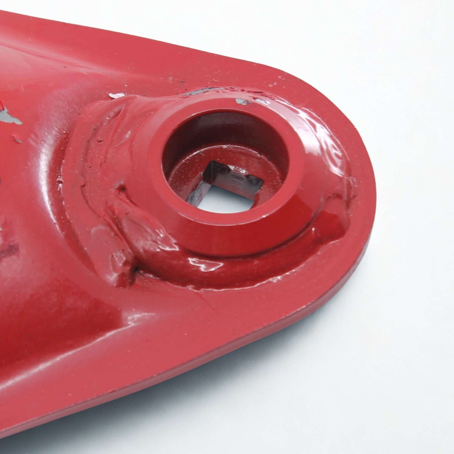Plato portacuchillas triangular adaptable para segadoras Vicon EXTRA. Repuesto con agujero central de 86mm compatible con referencia KT5513600094.