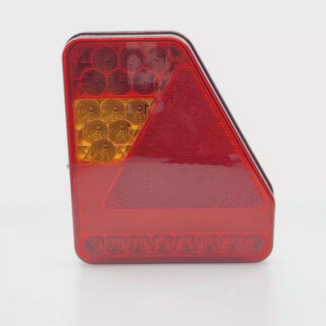 Piloto trasero derecho LED de 6 funciones, 12-24 V. Protección IP64 y homologación E4 para remolque.
