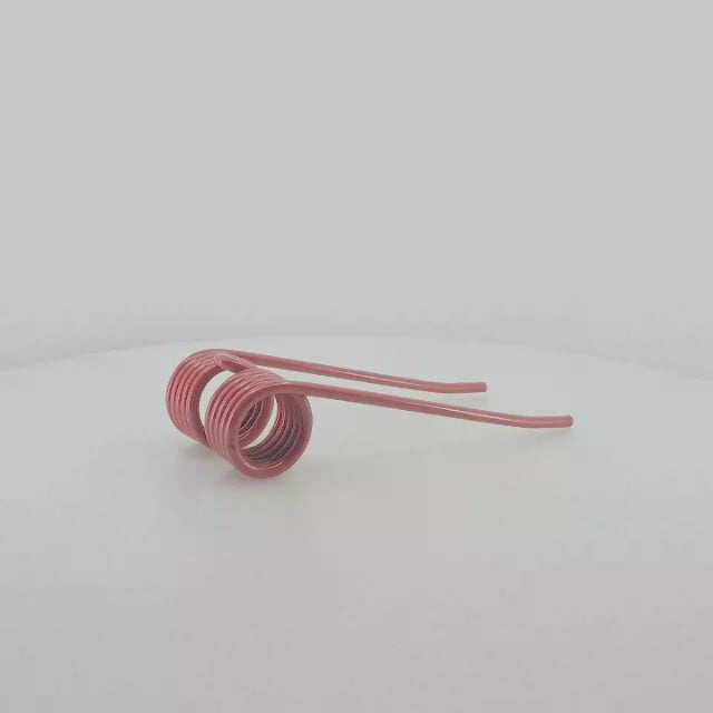 Púa de pick-up de segundo tipo adaptable para rotoempacadora Wolvo. Fabricada por La Spirale en Italia, recambio compatible de alta resistencia.