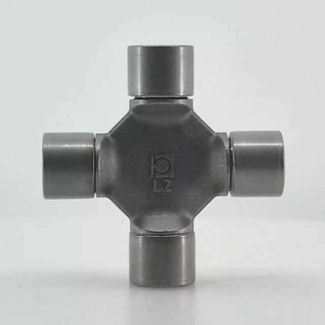 Cruceta original Bondioli & Pavesi para nudo homocinético gran angular de 30 x 106 mm con engrasador y circlips.