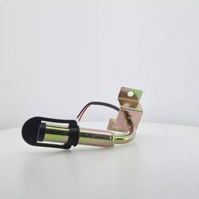 Base o soporte metálico giratorio para la instalación de luz rotativa o baliza de emergencia, con diseño en forma de L, ideal para montaje en tractores y maquinaria agrícola.