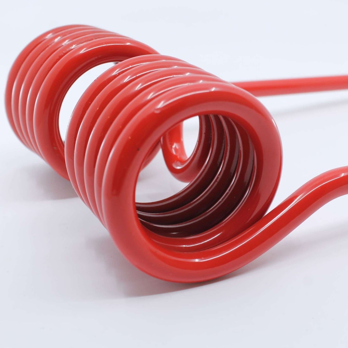 Púa elástica doble roja adaptable para henificador, henificadora o rastrillo henificador Claas Volto. Fabricada por La Spirale en Italia con acero de 9,5 mm, ref original 956815.1.
