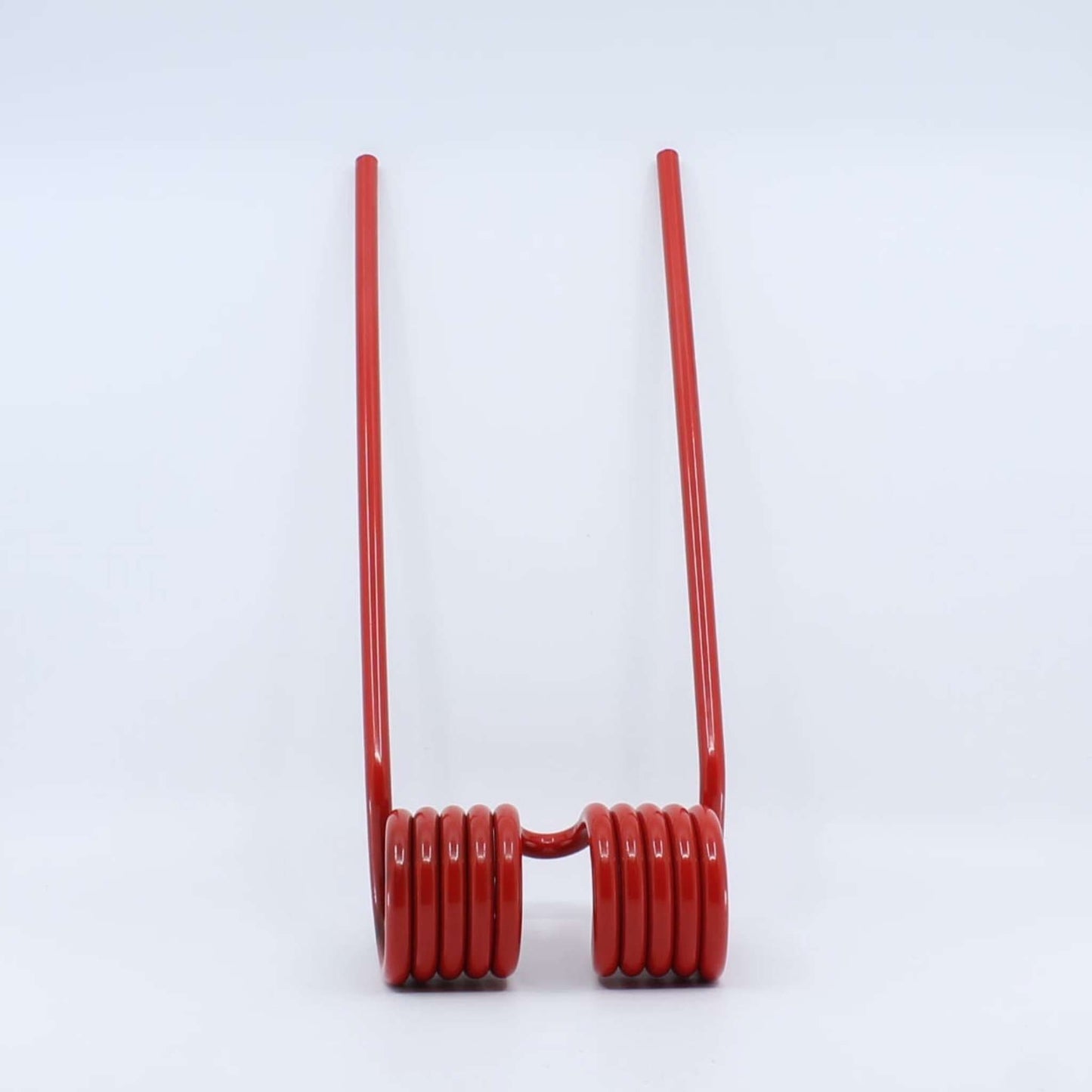 Púa elástica doble roja adaptable para henificador, henificadora o rastrillo henificador Claas Volto. Fabricada por La Spirale en Italia con acero de 9,5 mm, ref original 956815.1.