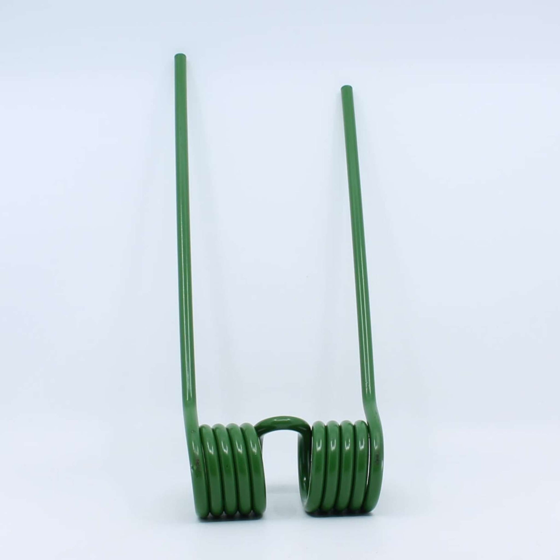 Púa elástica doble asimétrica verde adaptable para henificador, henificadora o rastrillo Krone (lado derecho). Fabricada por La Spirale en Italia con acero de 10 mm, ref original 153014.1.