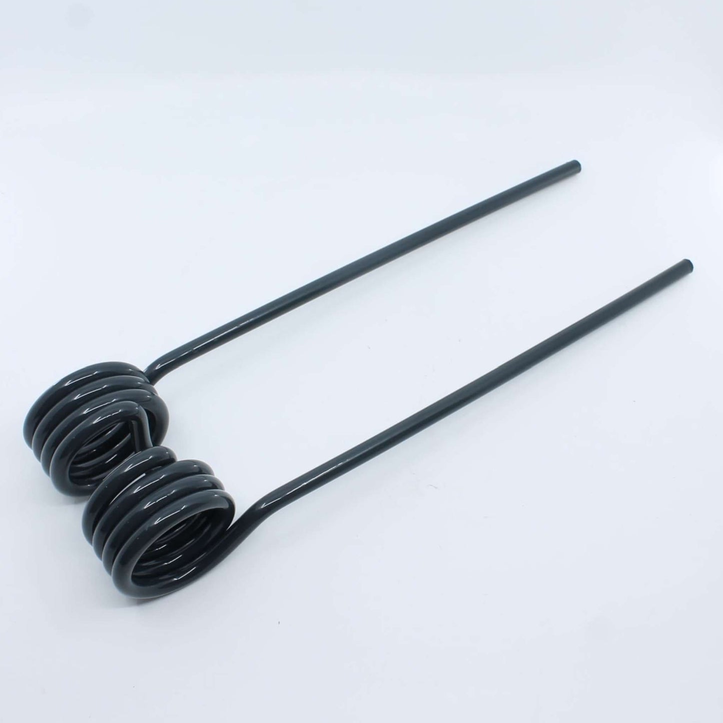 Púa elástica doble adaptable para henificador, henificadora o rastrillo de volteo Kuhn. Fabricada por La Spirale en Italia con acero de 9,5 mm de grosor, referencia original 57609000.
