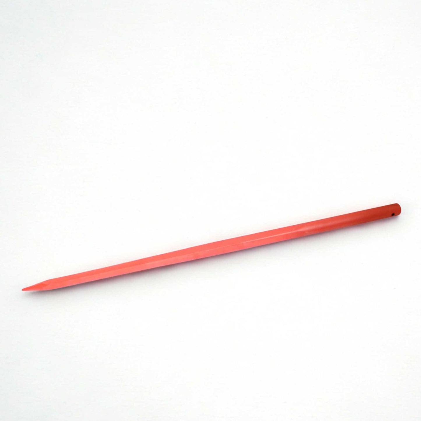 Púa carga pacas reforzada (diente o pincho para fardos). Longitud 1.270 mm y diámetro 45 mm. Acero forjado.