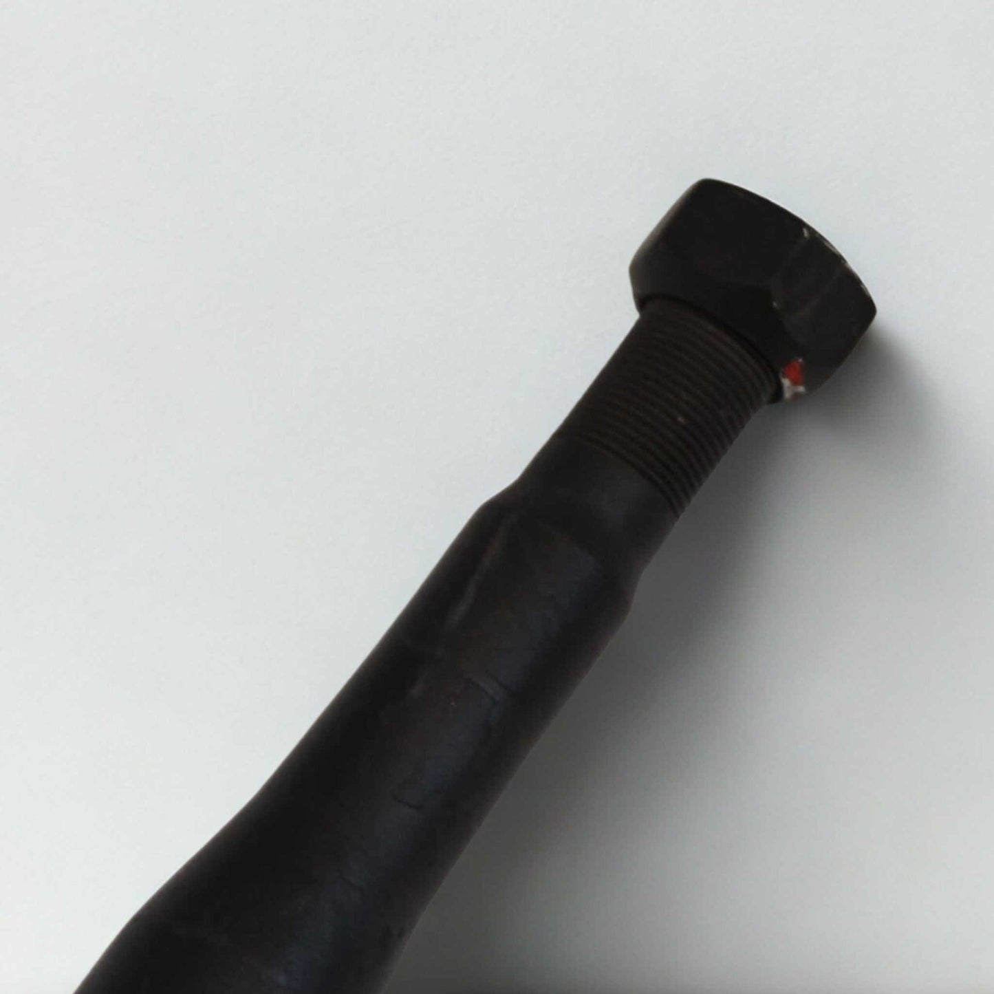 Púa carga pacas curvada (diente o pincho para fardos) de 670 x 35 mm. Acero forjado de alta resistencia.