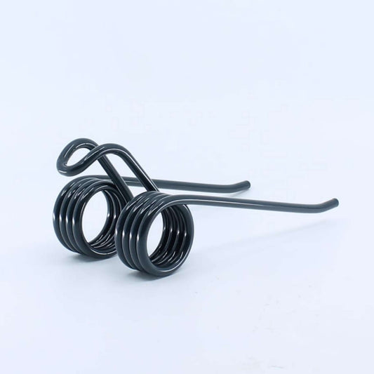 Púa de pick-up elástica de tercer tipo adaptable para rotoempacadora Gallignani. Fabricada por La Spirale en Italia, recambio compatible de alta resistencia, referencia original 8876437.