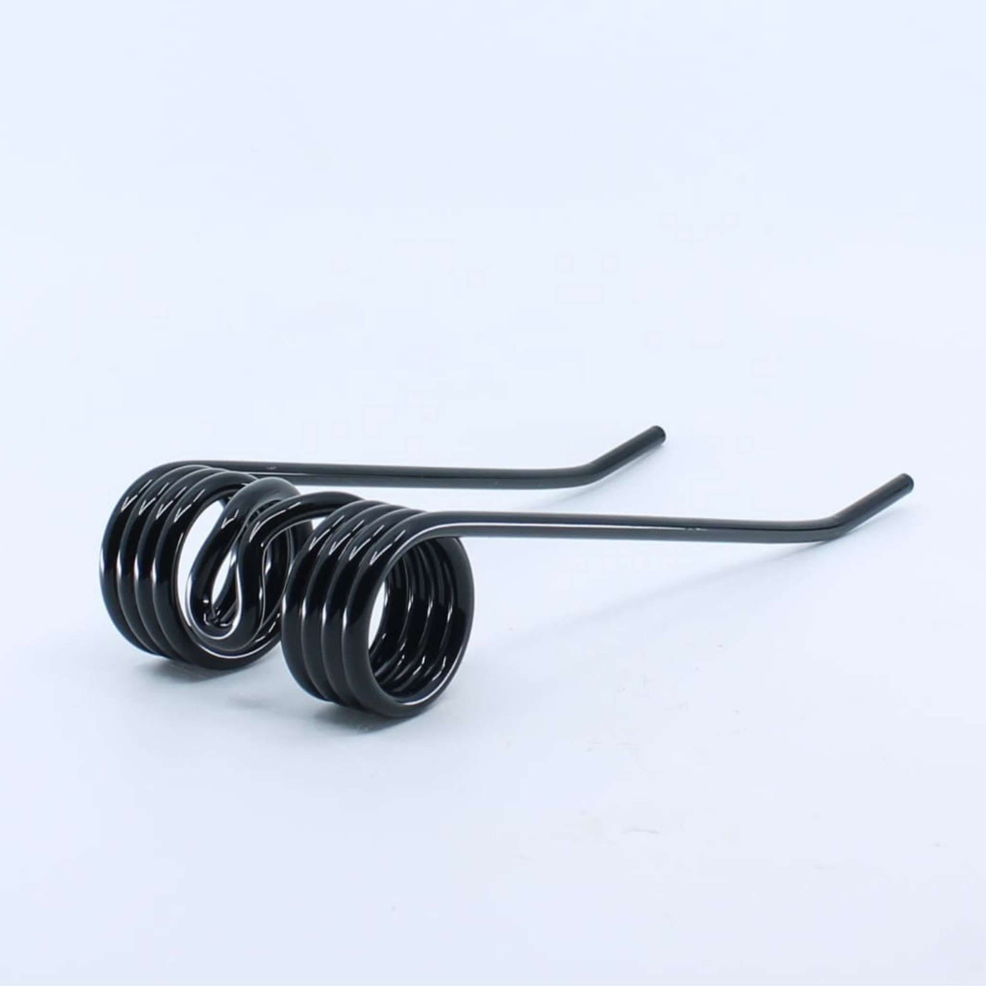 Púa de pick-up elástica adaptable para empacadoras Claas y Welger con orificio de fijación de 8 mm. Fabricada por La Spirale en Italia, referencias originales 8072971 y 814654.0.