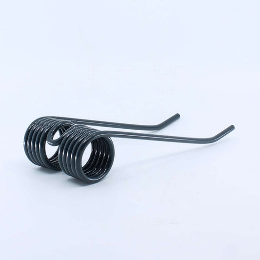 Púa de pick-up elástica adaptable para rotoempacadora New Holland. Fabricada por La Spirale en Italia, recambio compatible de alta resistencia, referencias originales 131673 y 916061.