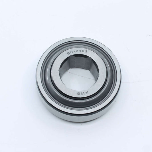 Rodamiento con pista exterior plana (sin curvatura) e interior hexagonal de 25,42 mm y exterior de 62 mm para eje de rotoempacadora. Ancho interior de 16 mm y exterior de 24 mm.

