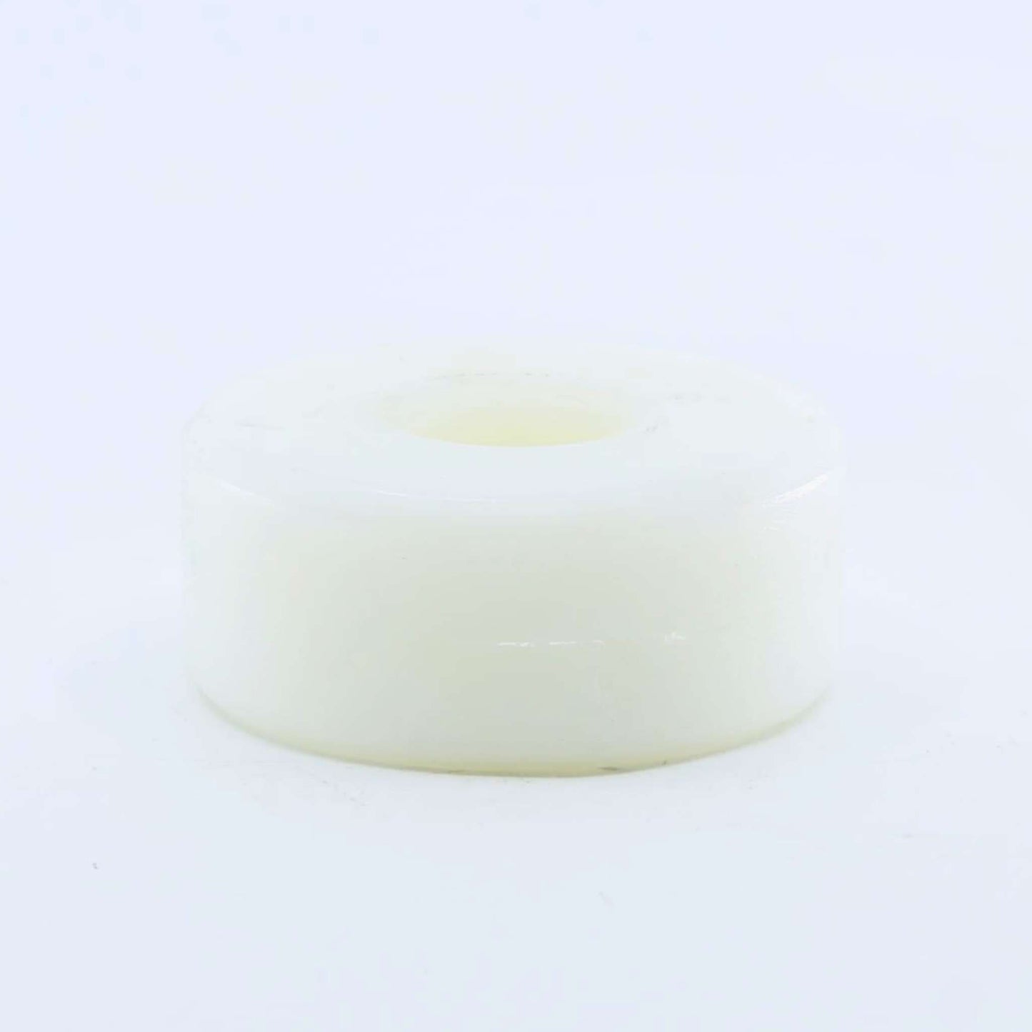 Rodillo de nylon blanco macizo para escala o cadena de remolque autocargador de forraje, con agujero interior de 20 mm de diámetro.
