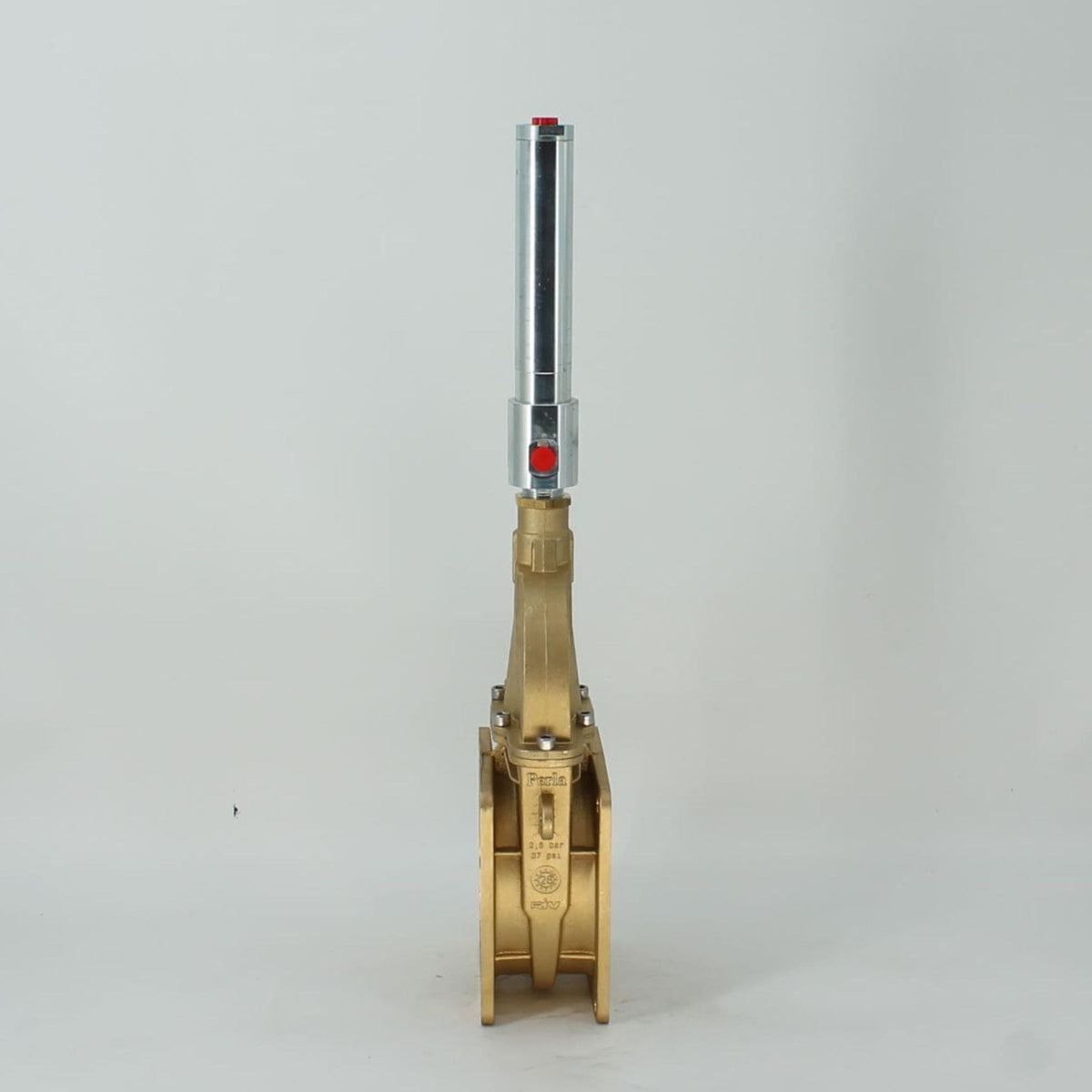 Tajadera o compuerta de válvula hidráulica de doble efecto Riv de 150 mm (6 pulgadas) de diámetro, macho, sin manillas y diseñada para su uso en cubas y cisternas de riego y purín.
