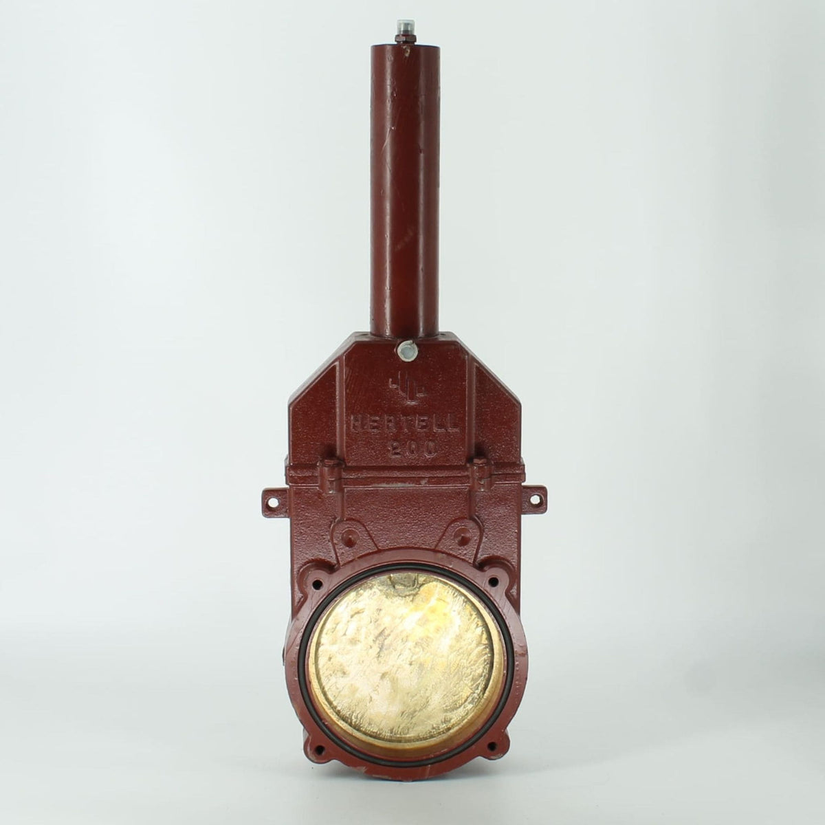 Tajadera o compuerta de válvula hidráulica Hertell Lau de 200 mm (8 pulgadas) de diámetro, macho, sin manillas y diseñada para su uso en cubas y cisternas de riego y purín.
