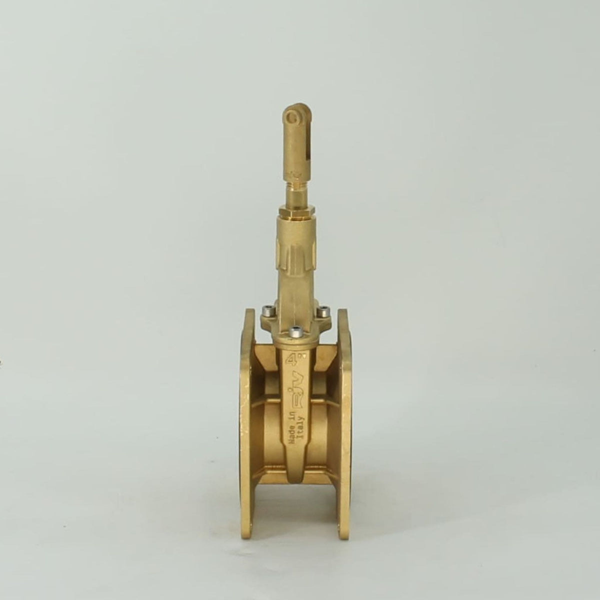 Tajadera o compuerta de válvula manual Riv de 100 mm (4 pulgadas) de diámetro, macho, sin manillas y diseñada para su uso en cubas y cisternas de riego y purín.
