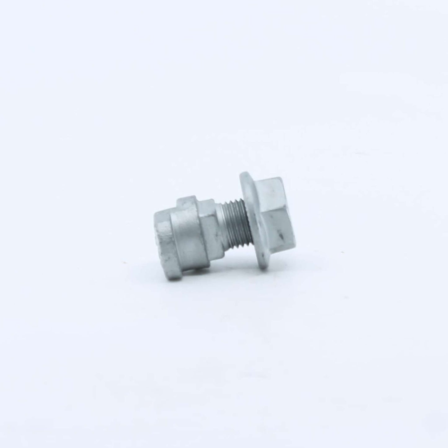 Tornillo de cuchilla Tipo 2 para sistema de enganche rápido adaptable a segadora Fella SM. Incluye tuerca con brida y arandela estriada, referencia 426883.