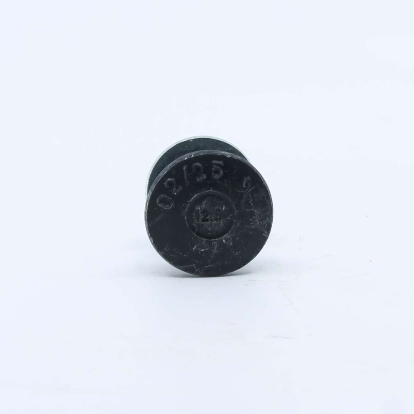 Tornillo portacuchillas con tuerca y arandela adaptable para segadora Kuhn GMD y FC. Medidas M12, asiento diámetro 18 mm y resistencia 12.9, referencia 56115800.