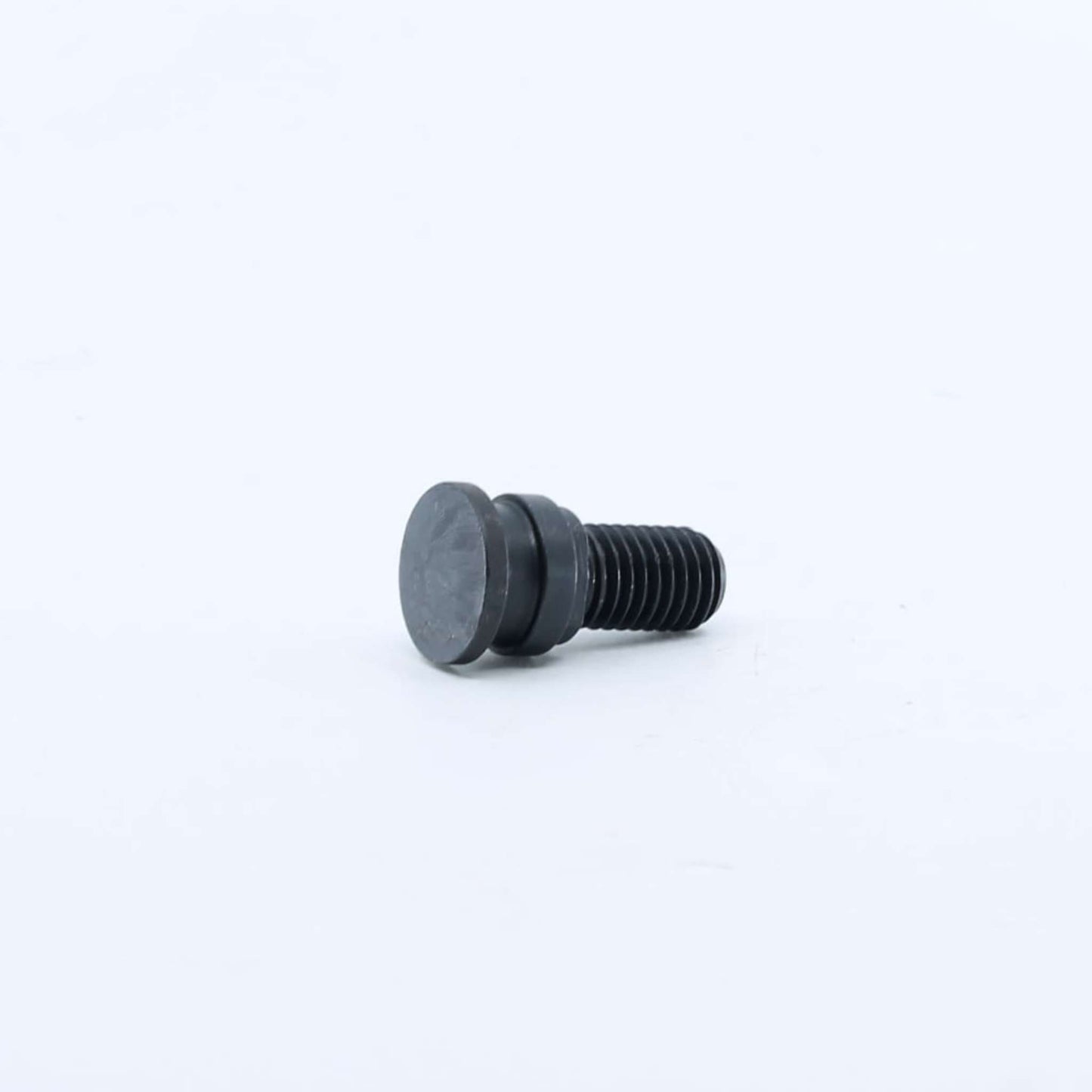 Tornillo portacuchillas para sistema de enganche rápido Fast-Fit adaptable a segadora Kuhn. Rosca M12 y longitud 34 mm, referencia K6801011.