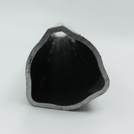Tubo de transmisión cardán con perfil triangular exterior hembra. Medida 51,6 mm, grosor de 3 mm y longitud de 2 metros.
